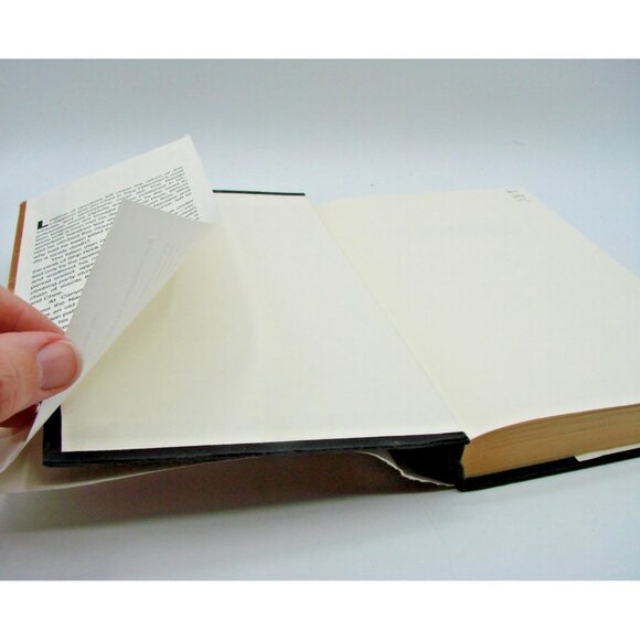 The Fallen Man by Tony Hillerman Jack Design & Illustration 1996 Hardcover Book - Picture 8 of 11